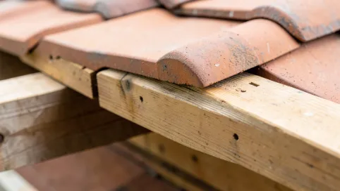 Jakie krokwie pod dachówkę ceramiczną