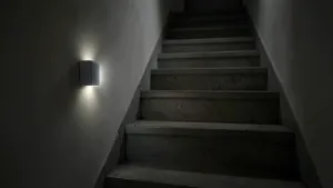 Oświetlenie klatki schodowej z czujnikiem ruchu na baterie