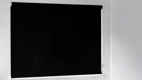 Rolety 100 zaciemniające z prowadnicami