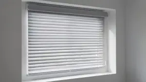 Rolety solarne z funkcją żaluzji